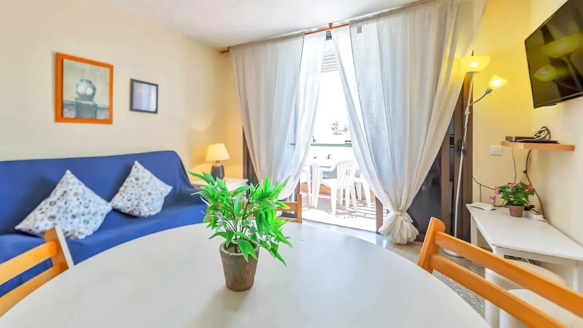Two Bedroom Apartment, Near Playa De Las Americas, Free Wifi, Pool Apartamento Playa de las Américas