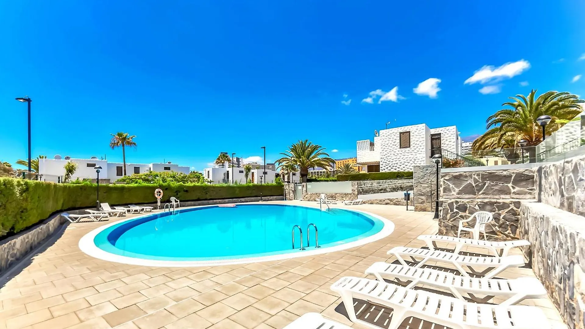 Two Bedroom Apartment, Near Playa De Las Americas, Free Wifi, Pool Apartamento