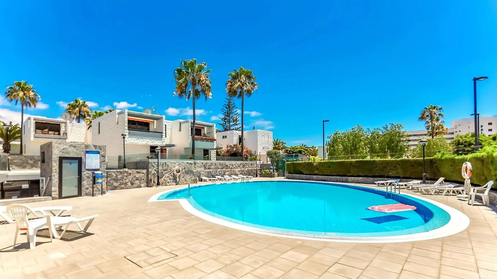 Two Bedroom Apartment, Near Playa De Las Americas, Free Wifi, Pool España